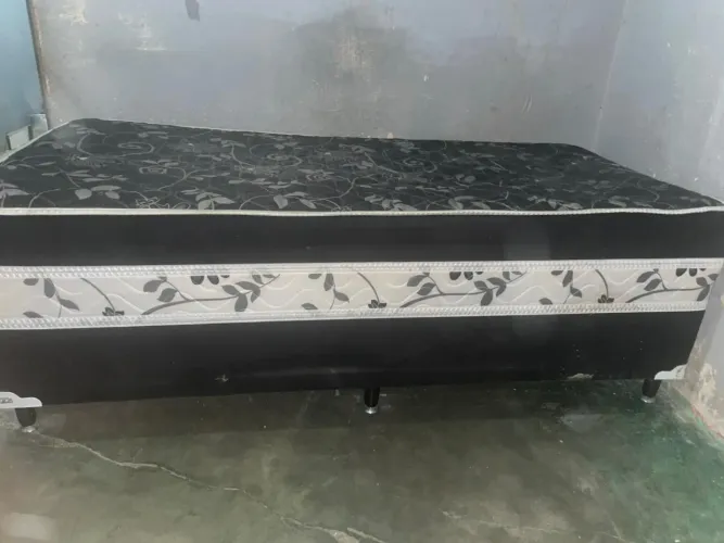 Vendo cama solteiro