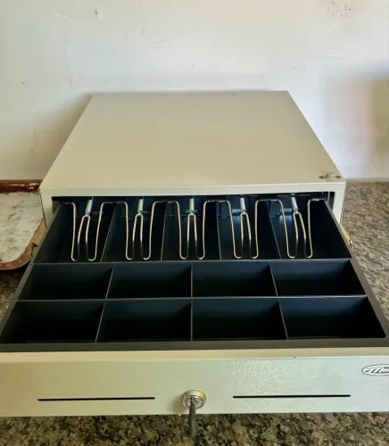 Gaveta de Dinheiro Manual com Chave e Pino