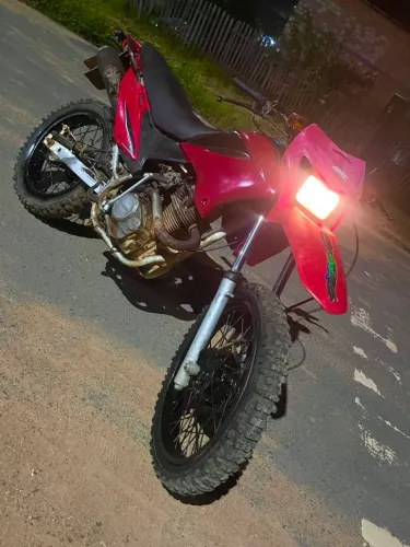 Vende_se moto boa pra trabalhar