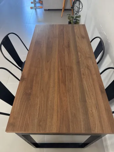 Mesa MDF + 4 cadeiras