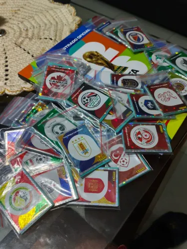 Álbum de figurinhas completo 