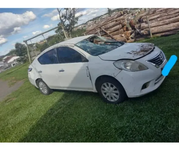 Nissan Versa SV 1.6 16V Flex Fuel 4P Mec. 2014