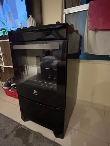 Fogão Electrolux 04 bocas- Ótimo estado.