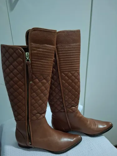 Bota cano alto Capodarte 34 caramelo 