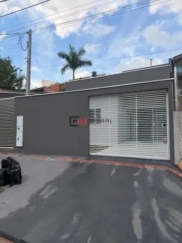 Casa padrão para Locação, próxima a Avenida Arthur Thomas , Londrina, PR