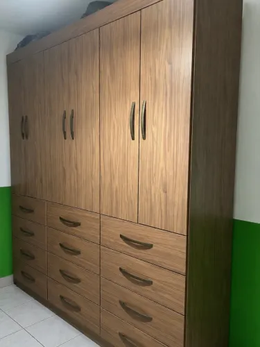Guarda-roupa