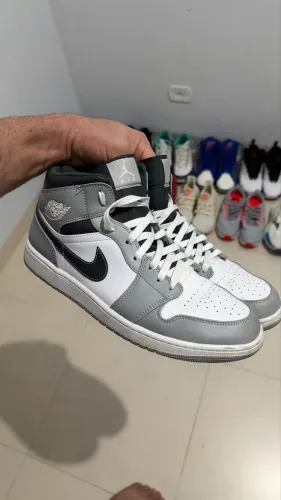 air Jordan 1 mid ( Light Smoke Grey) N°45