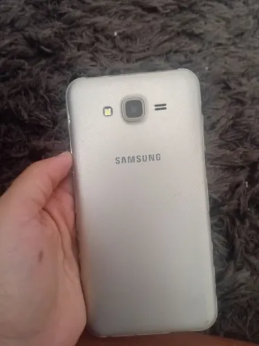 Celular antigo( pegar peças)