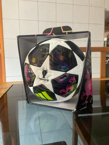 Bola Uefa Champions League Final Pro 2026