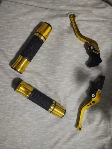 Kit Manoplas e Manetes Esportivos Dourado