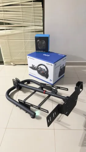 Volante G29 com suporte e cambio 