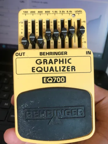 Pedal EQ 700 Behringer