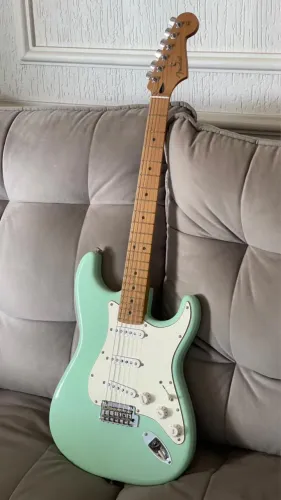 Rara! Fender Surf Green Rosted maple e fat50