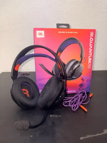 Headset Gamer JBL Quantum 250 - Novo/Usado