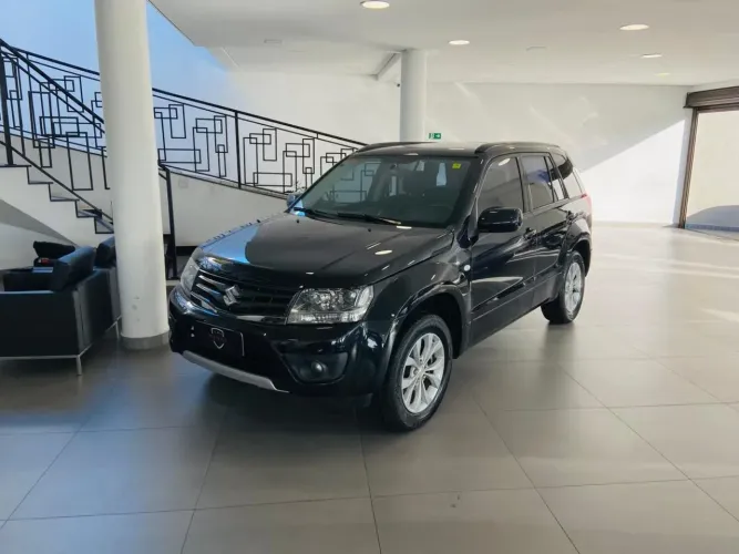 Suzuki Grand Vitara 2.0 16V 4x2/4x4 5P Mec. 2013