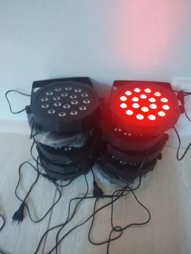 Vendo 8 par leds modelo triled 18leds