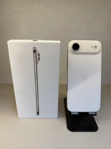 iPhone 17 Air 256GB Dourado Impecável - Semi Novo