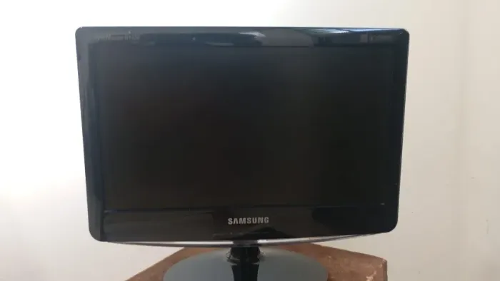 Monitor Samsung B1630N