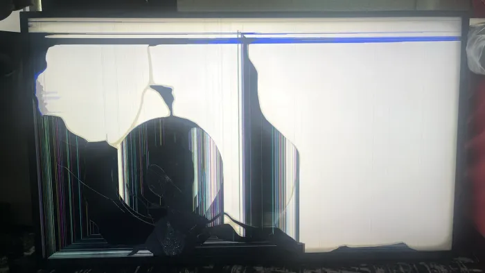 Tv Lg nano cell 50 ? com display trincado