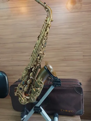 Sax Alto Dakapo Desplacado Revisado