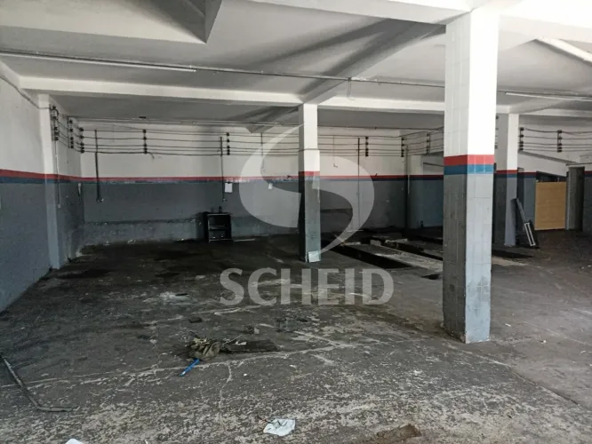 Salão comercial de 440m² com 6 vagas para alugar no Jabaquara