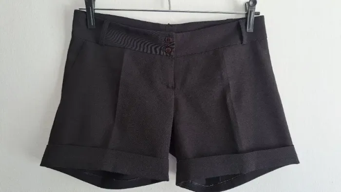 Short social feminino