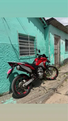 XRE 300 VERMELHA 2011