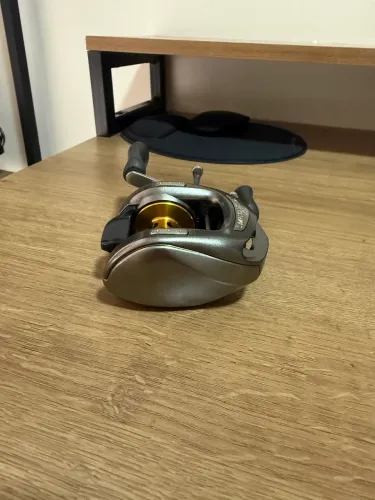 Carretilha Shimano METANIUM XT