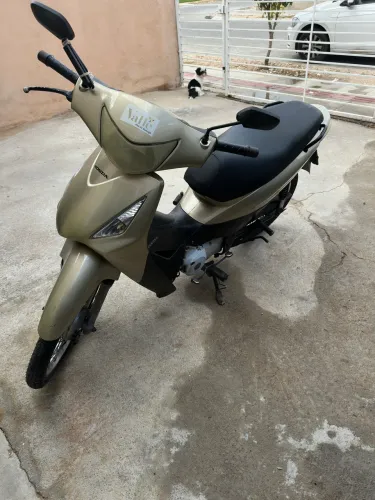 Honda BIZ em ótimo estado d conservação 