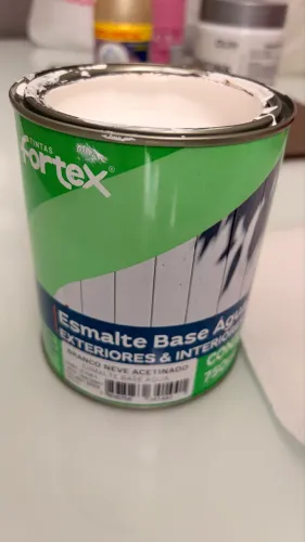 Esmalte, Massa Corrida e Tintas Branco Gelo e Branco Neve