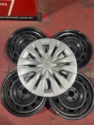 Jogo de roda de ferro Toyota YARIS 4x100 Aro 15 com calotas originais