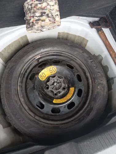Vendo pneu dunlop aro 15/60/185