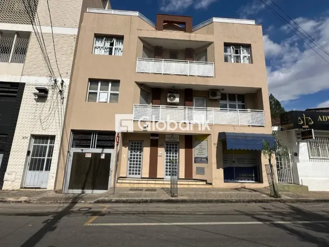 Loja/Salão/Ponto Comercial em Montes Claros, no bairro Centro, para locação.