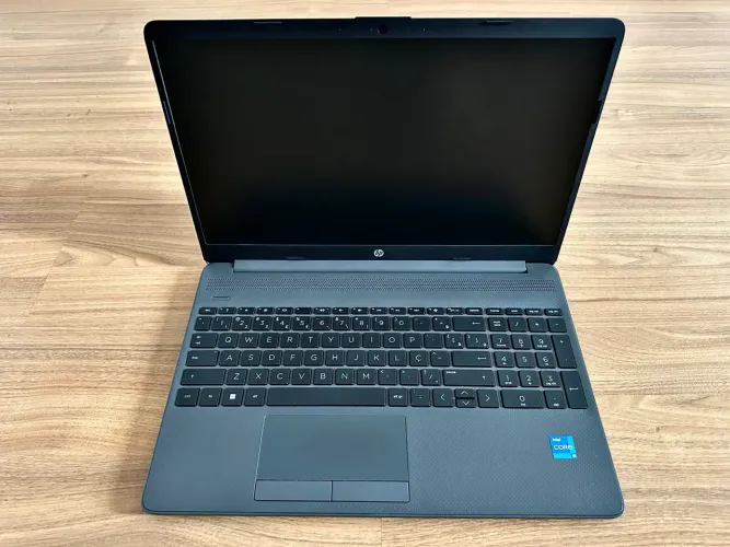 HP 256 G8 Intel Core i5 | Nunca Aberto | Excelente Estado