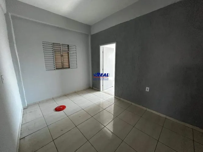 Oportunidade, excelente casa para locação.