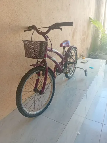 Bicicleta infantil, toda em ordem, só pegar e andar