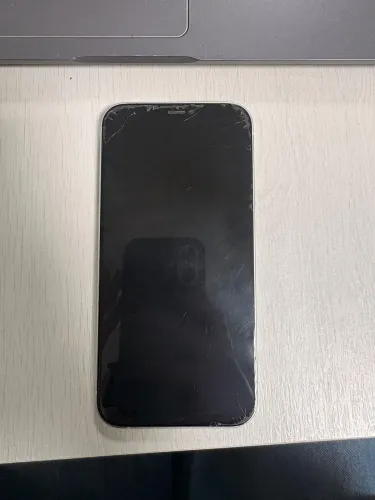 iPhone 12