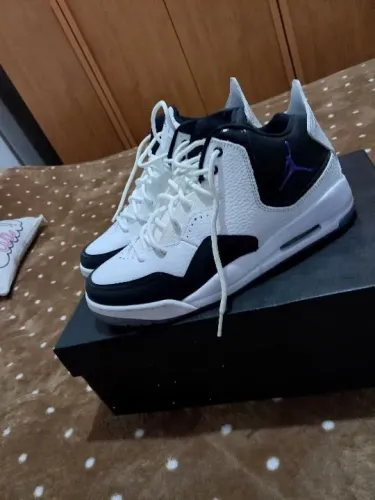 Vendo Nike Jordan Courtside 23