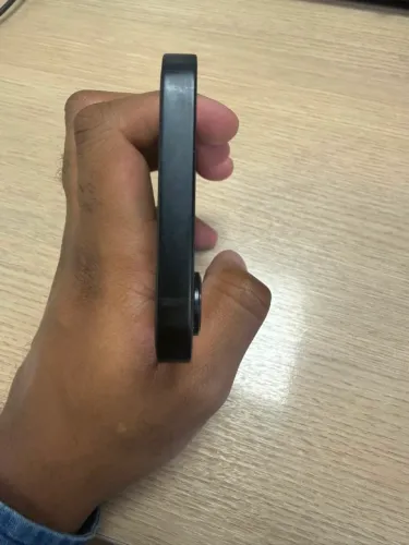 iPhone 16e