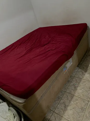 Cama de casal boa