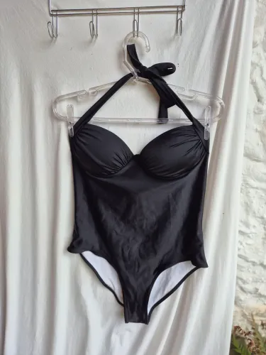 Maiô preto com bojo - tamanho GG