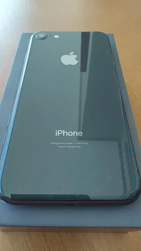 iPhone 8, 64gb