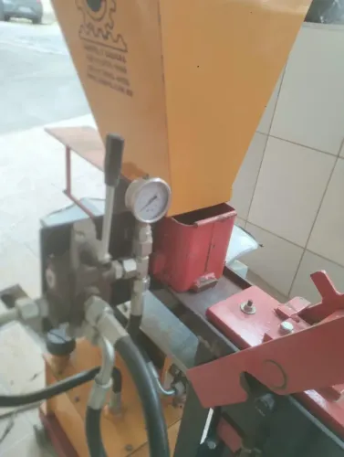 Máquina de tijolos