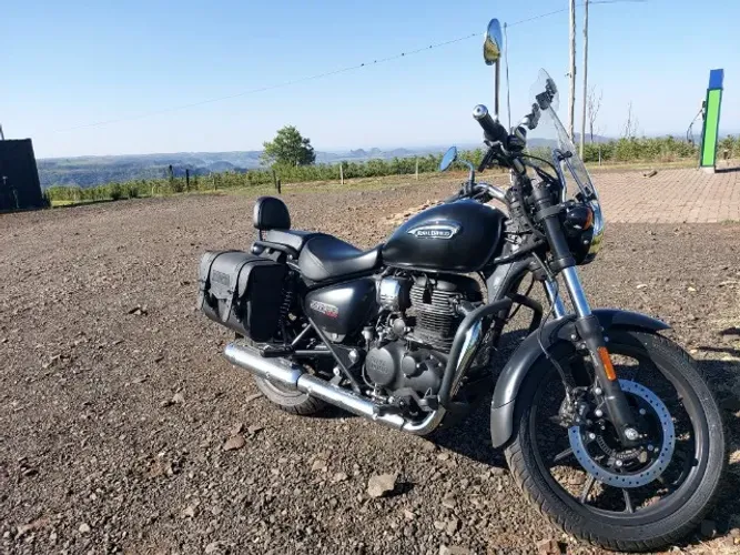 Royal Enfield Meteor 350 Stellar Black 2025