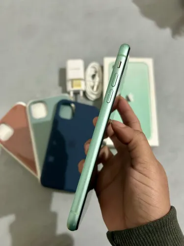 iPhone 11 64gb Verde Completo+ capinhas + carregador