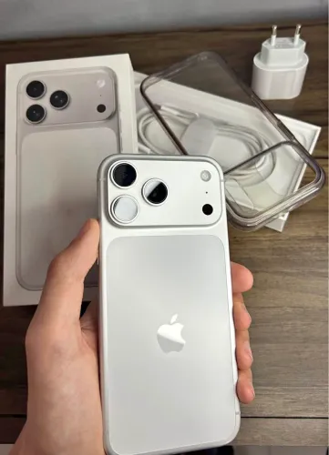Iphone 17 Pro Max (2 meses de uso)