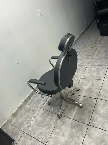 CADEIRA DE BARBEIRO