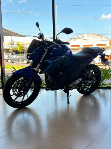 Yamaha FZ25 250 FAZER CONNECTED
