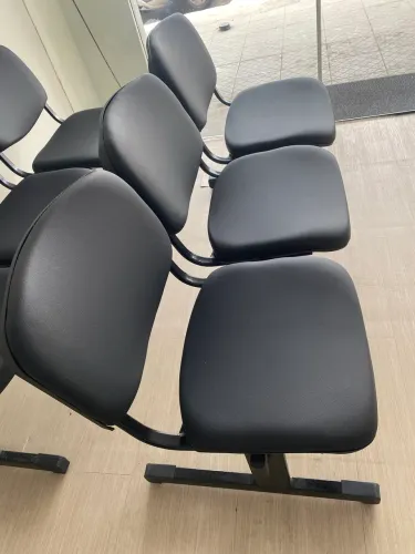 Vendo cadeiras longarinas 