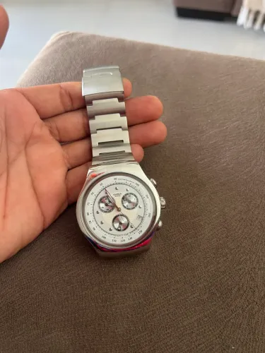 Relógio SWATCH prata em perfeito estado
